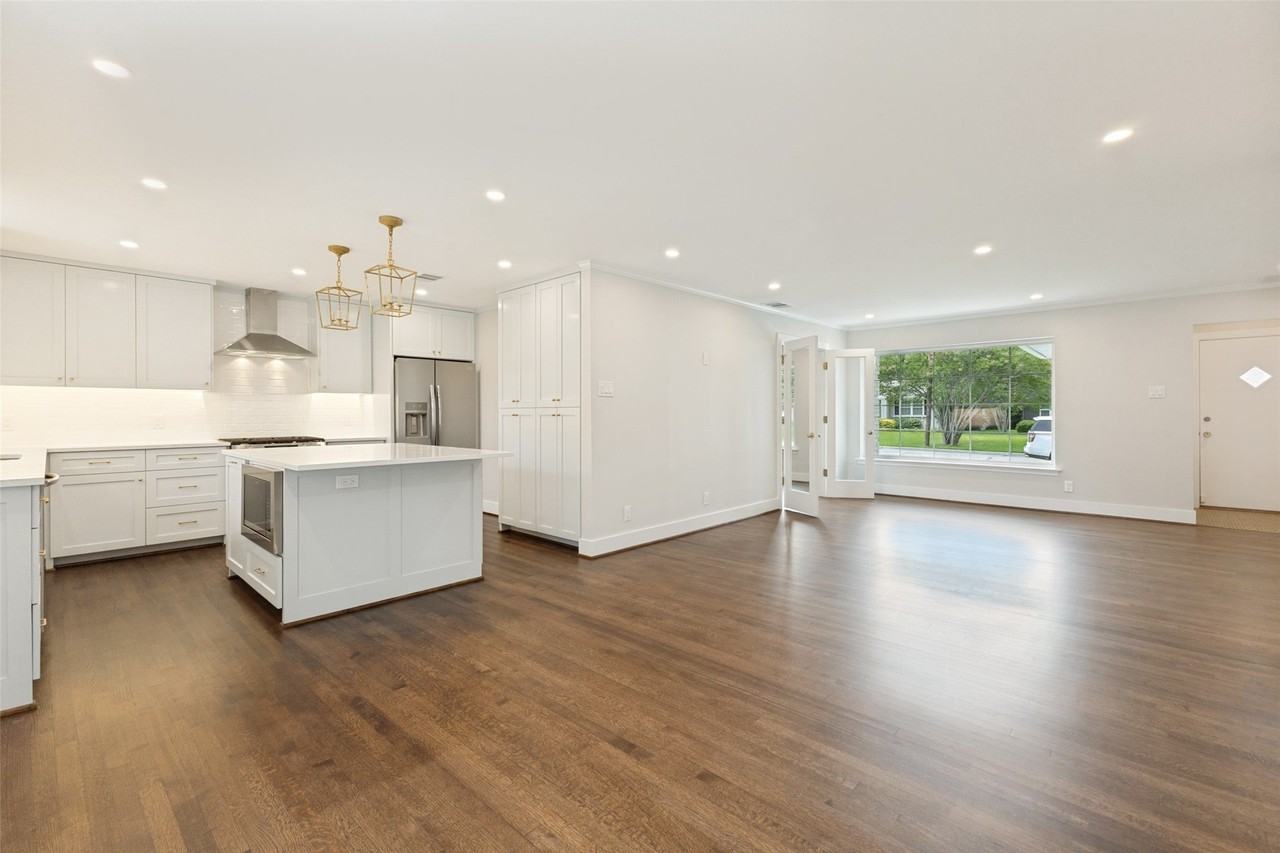 6536 Patrick Dr - Photo 6 of 25