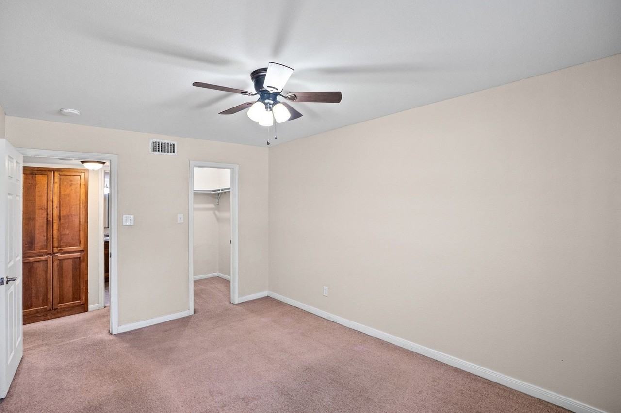 1220 Texas St #3 - Photo 5 of 17