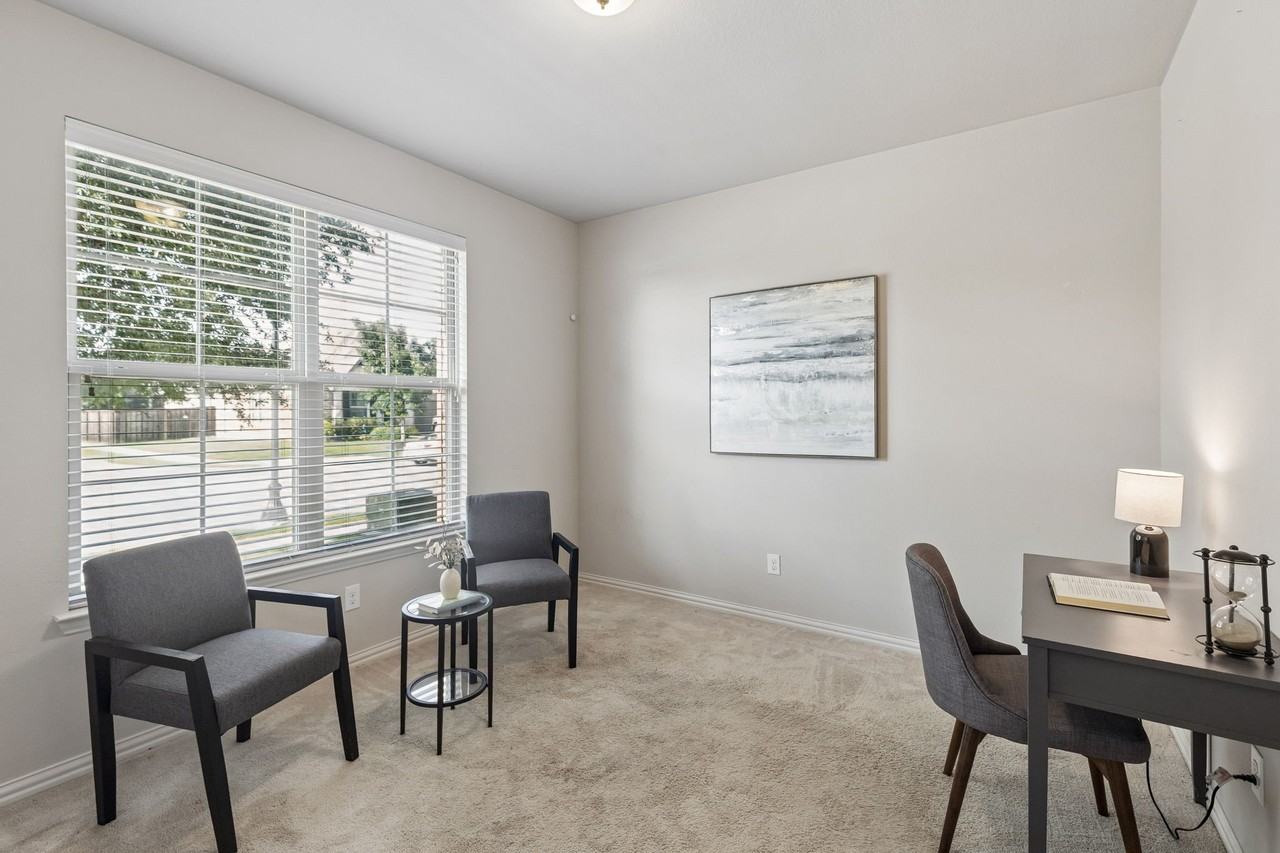 1545 Tanglewood Trl - Photo 4 of 28