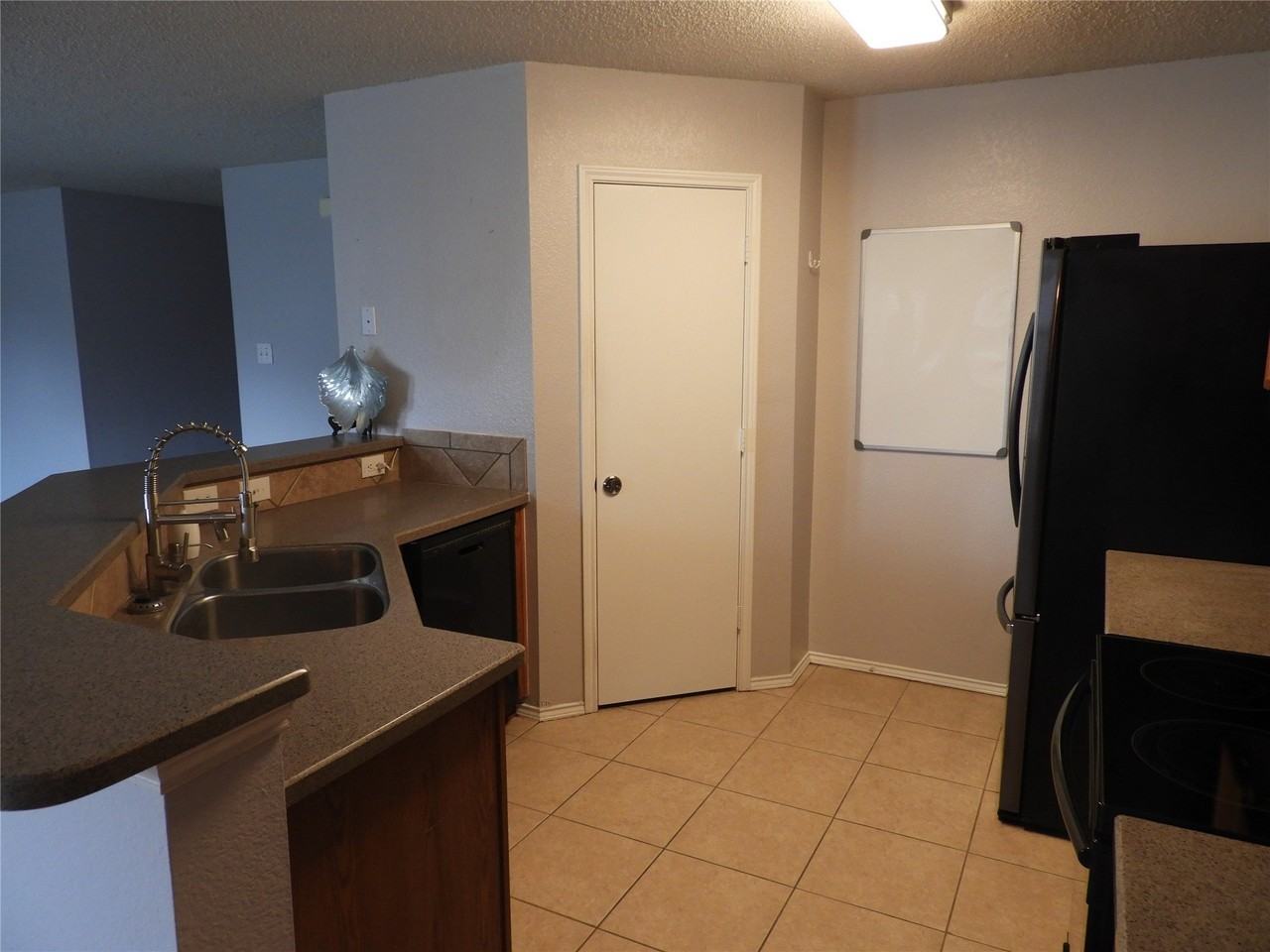 9513 George Bush Dr - Photo 3 of 11