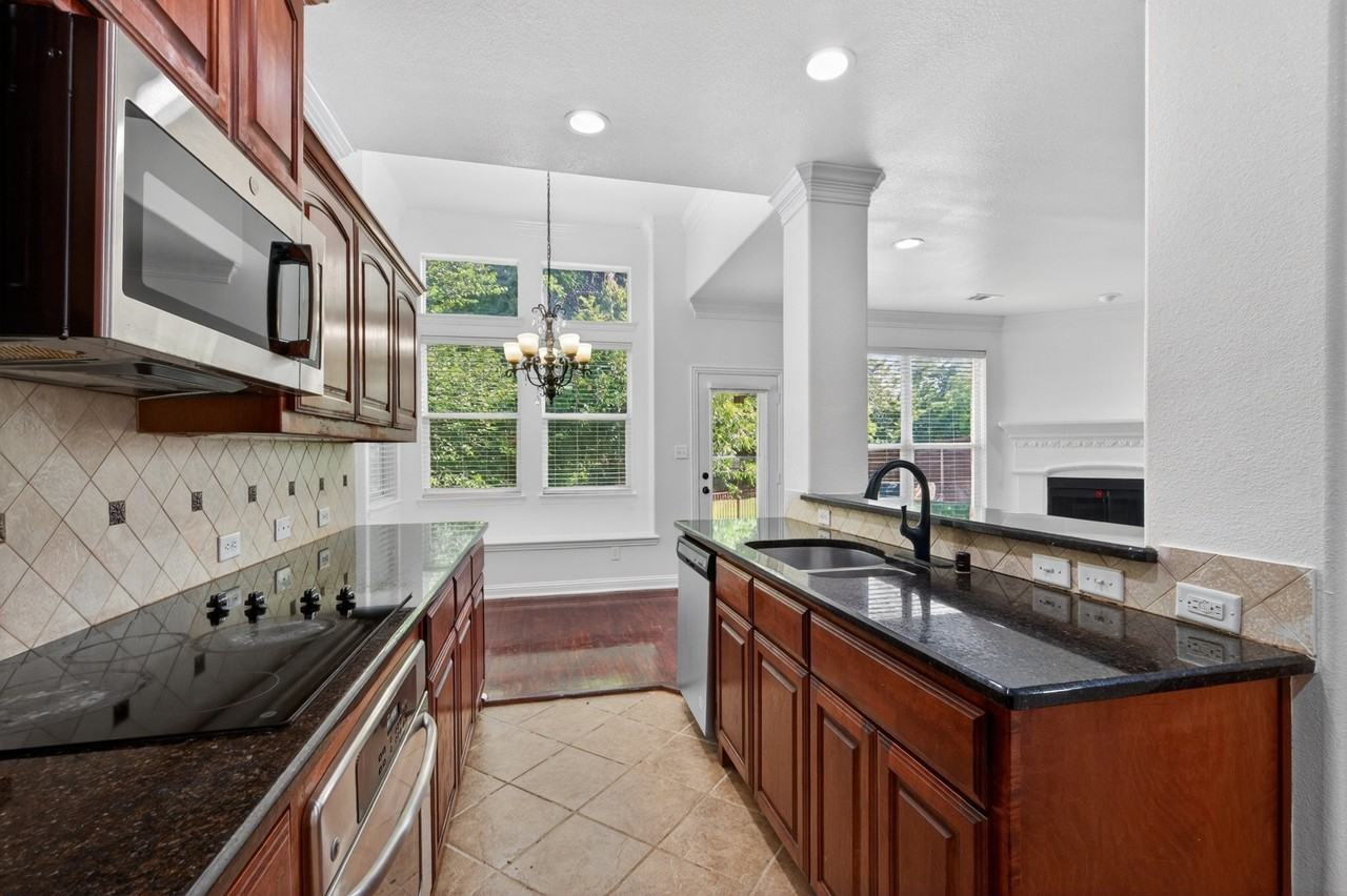 509 Heath Ln - Photo 7 of 13