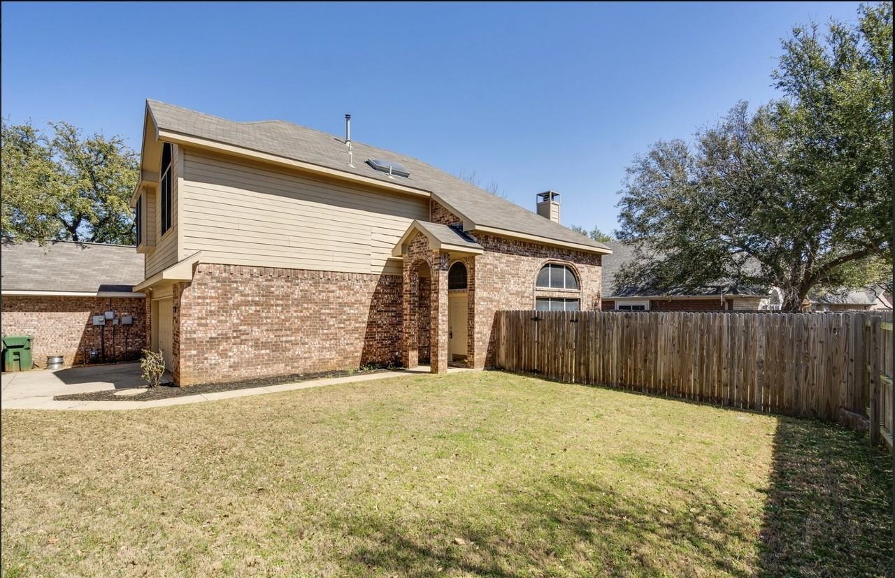4156 1 Place Ln - Photo 3 of 10
