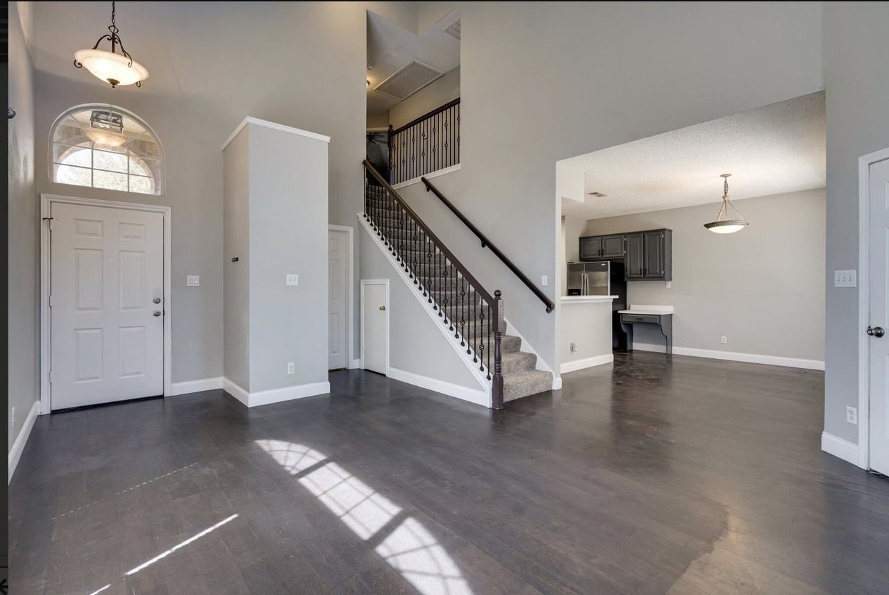4156 1 Place Ln - Photo 4 of 10
