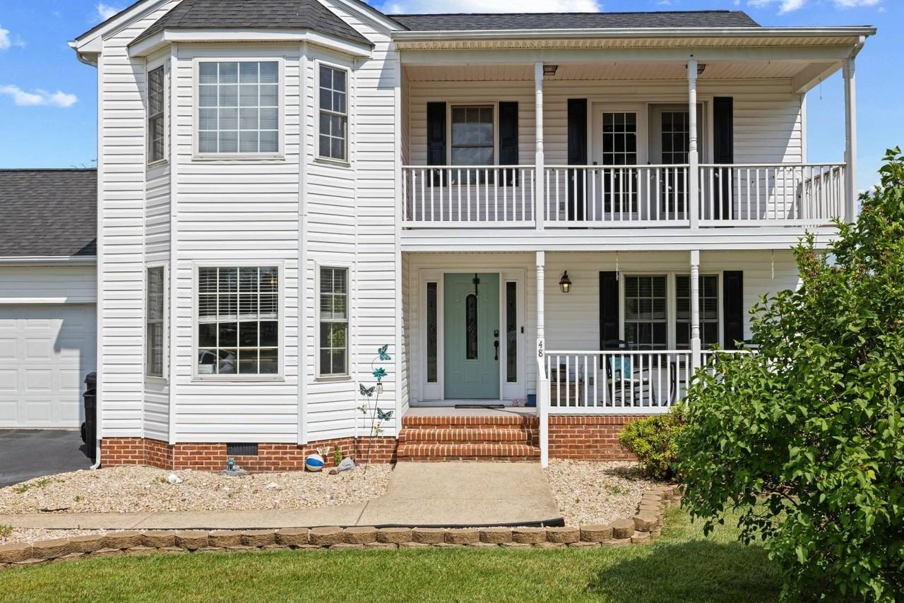48 Boyington Blvd - Photo 3 of 33