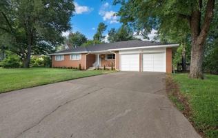 featured image of 1230 Avondale Dr