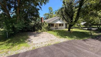 featured image of 1305 W 5th St