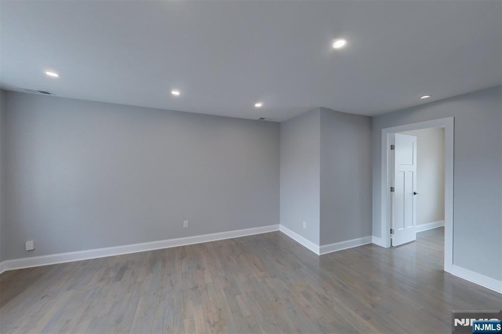 262 Main St - Photo 7 of 22