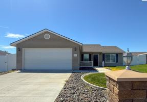 featured image of 3312 Keeneland Ln