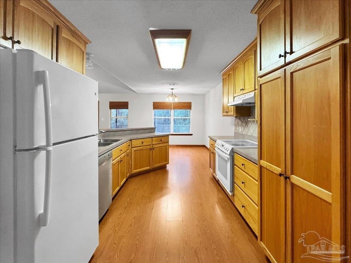 1427 Big Coldwater Creek Rd - Photo 4 of 50