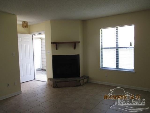 6326 W Fairfield Dr #B - Photo 2 of 9