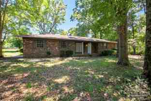 3195 Highway 196 - Photo 1 of 1