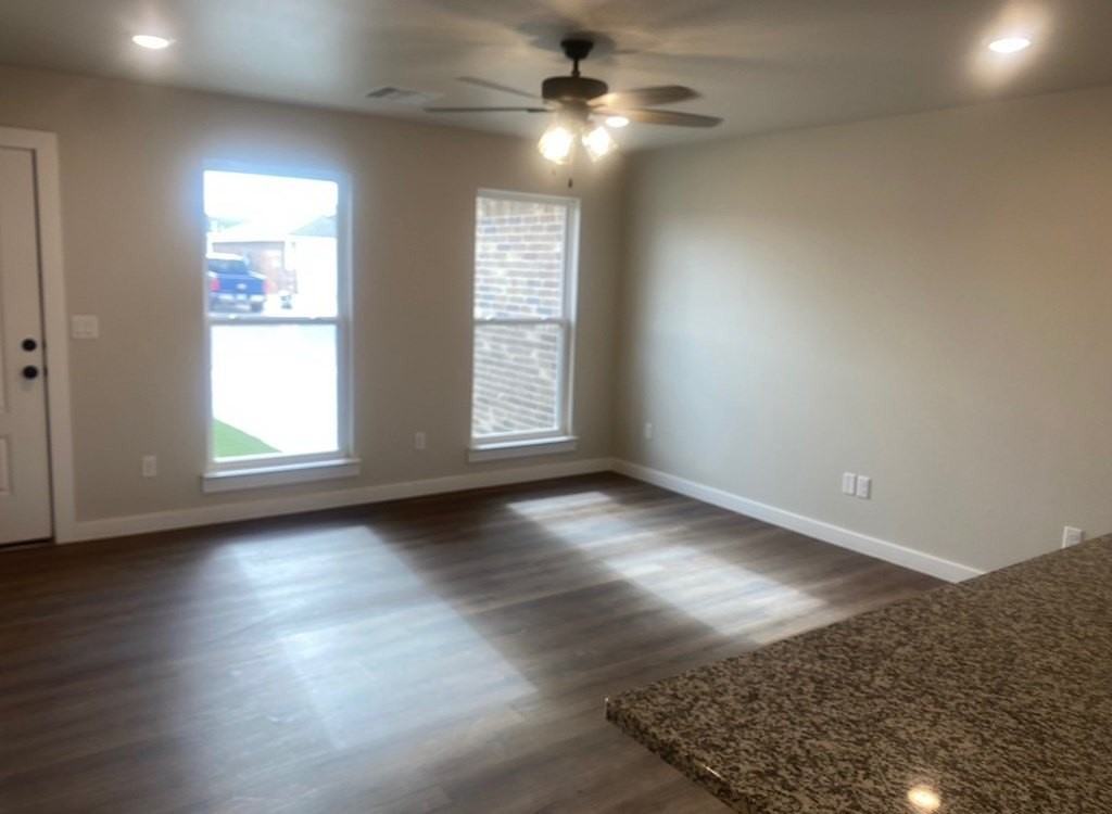 2210 High Country Cir - Photo 2 of 7