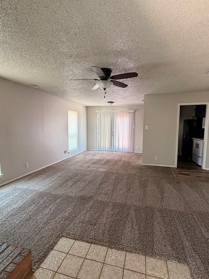 4808 W Cuthbert Ave #B - Photo 2 of 8