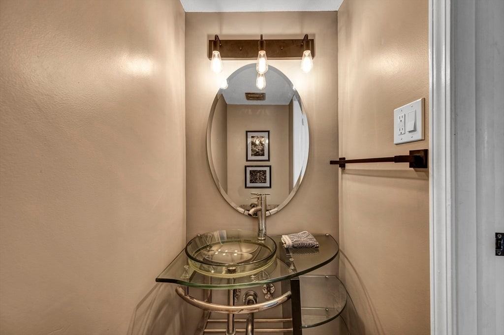 25 Yorktown Dr - Photo 6 of 22