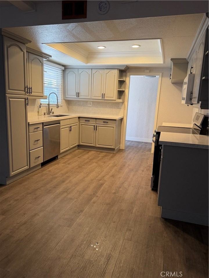 7071 Santa Paula Cir - Photo 4 of 27
