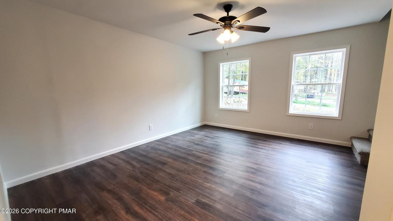 133 Mountain Dr - Photo 7 of 48