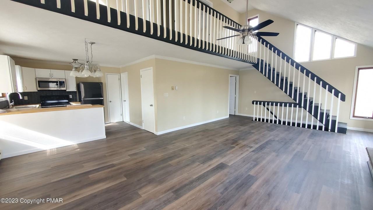 3118 Snowden Dr - Photo 2 of 27