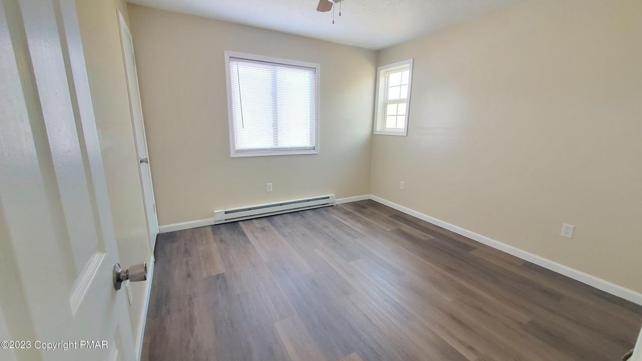 3118 Snowden Dr - Photo 6 of 27