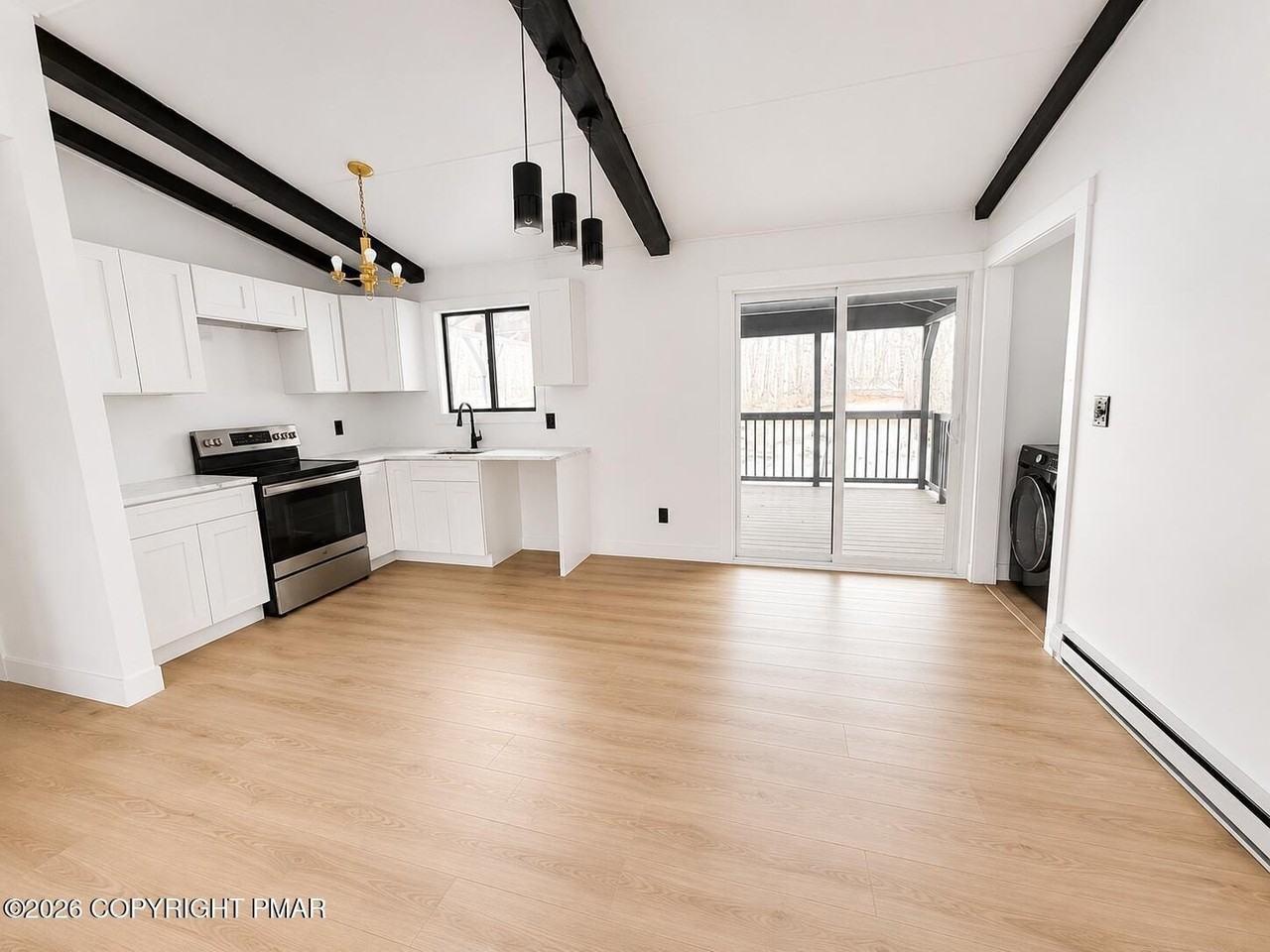 1215 Steele Cir - Photo 5 of 12