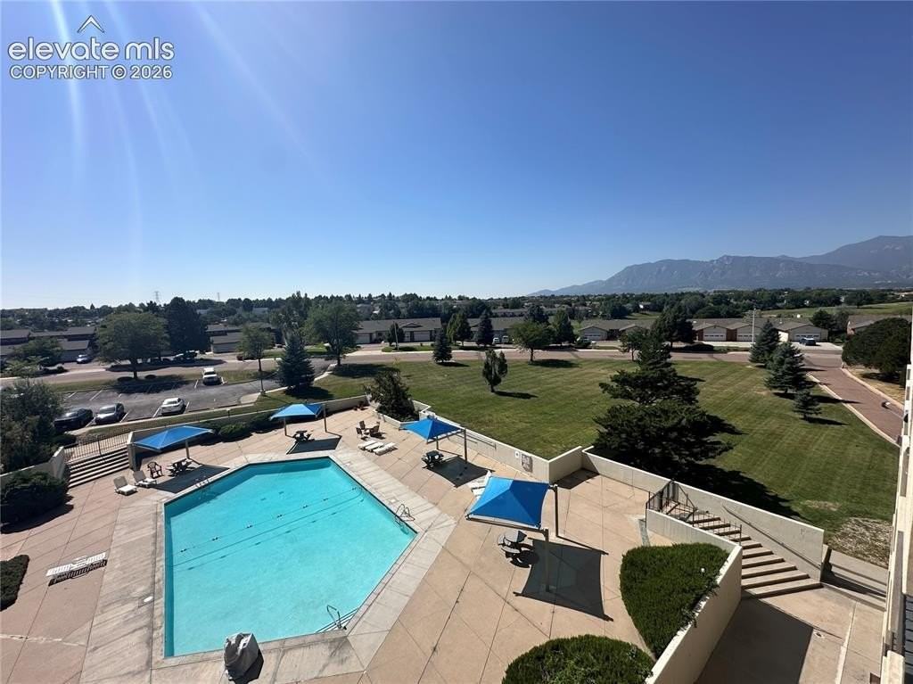 411 Lakewood Cir #C407 - Photo 3 of 12