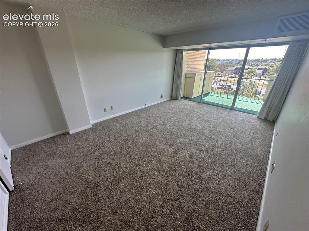 411 Lakewood Cir #C407 - Photo 4 of 12