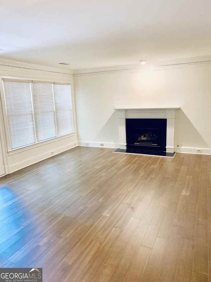 305 Brantley Rd - Photo 3 of 12