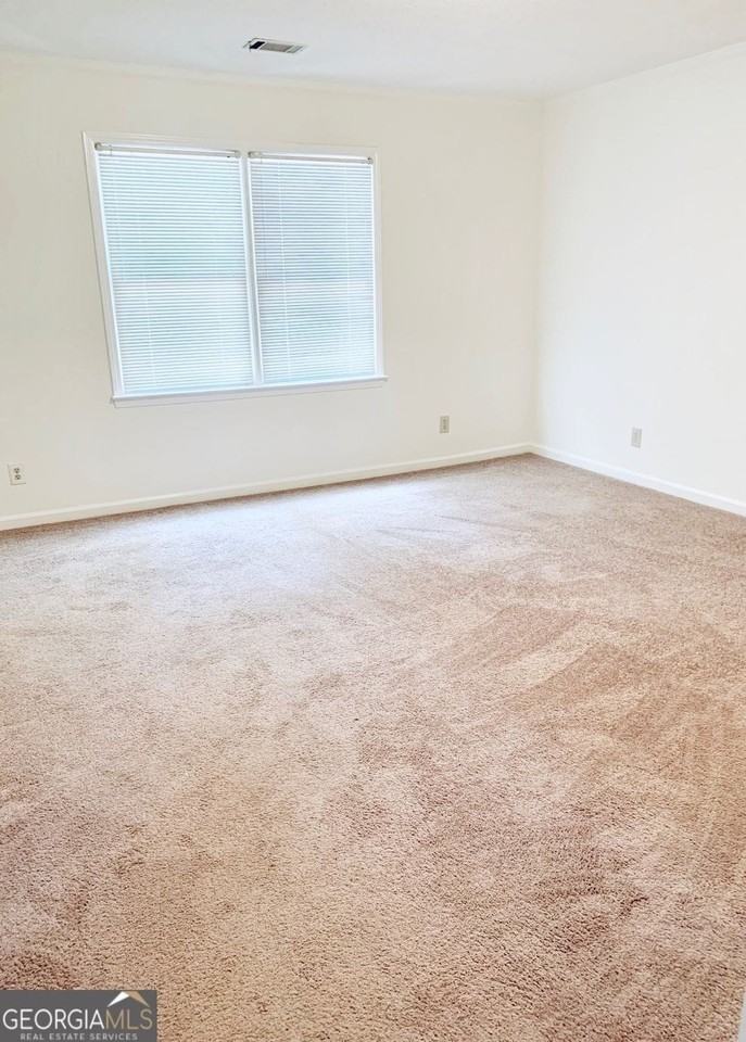 305 Brantley Rd - Photo 7 of 12