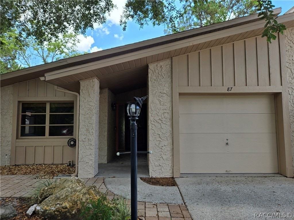 87 Golfview Dr