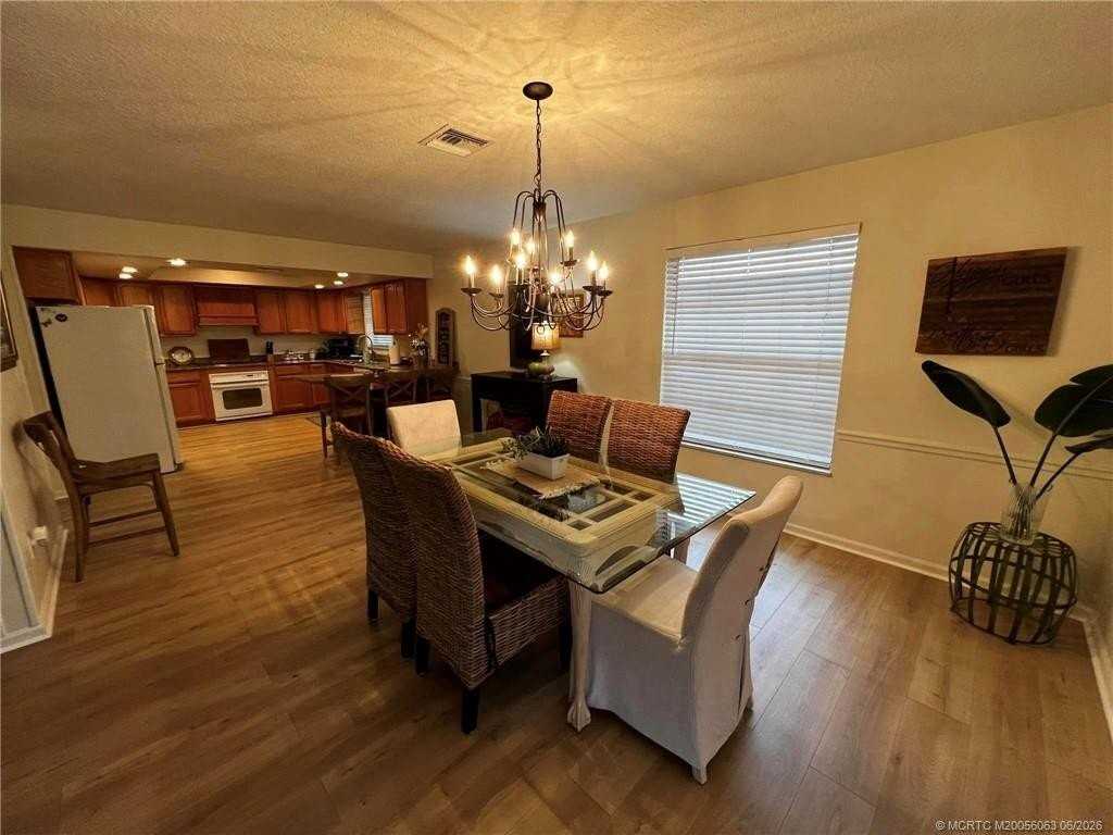 2453 Sw Murphy Rd - Photo 4 of 22