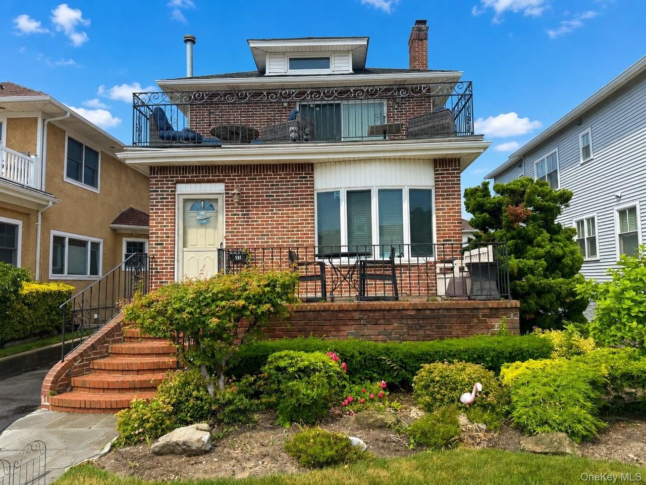 735 W Penn St