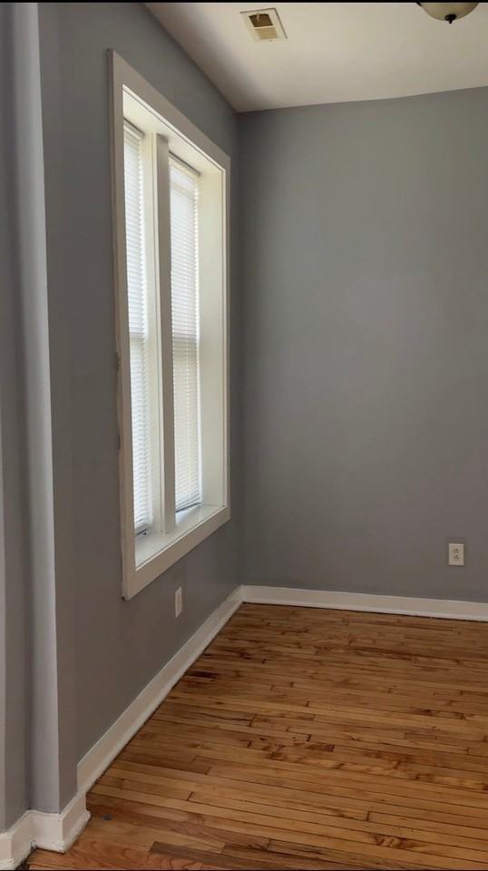 1443 S Drake Ave - Photo 5 of 15
