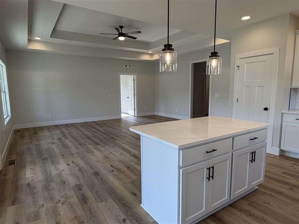 837 Temple Ct - Photo 3 of 18