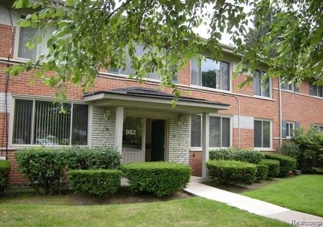 982 N Adams Rd #4