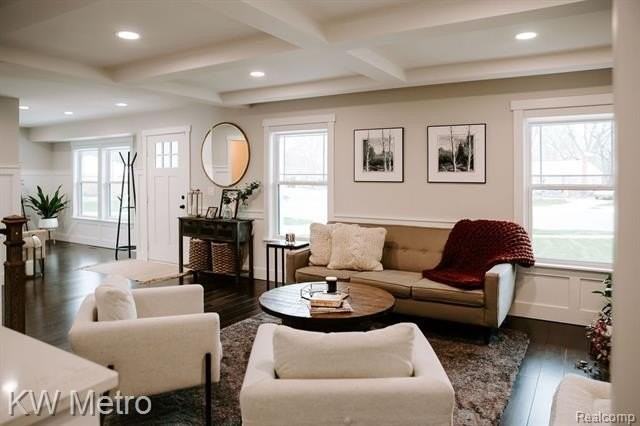 973 Allen Dr - Photo 7 of 37