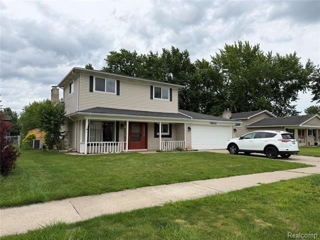 6544 Sturbridge Ln - Photo 3 of 31