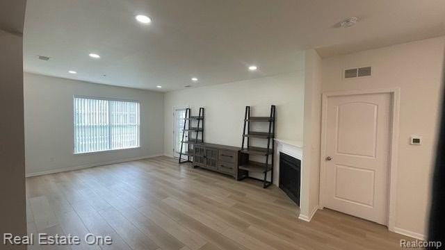 28289 S Pointe Ln - Photo 2 of 27