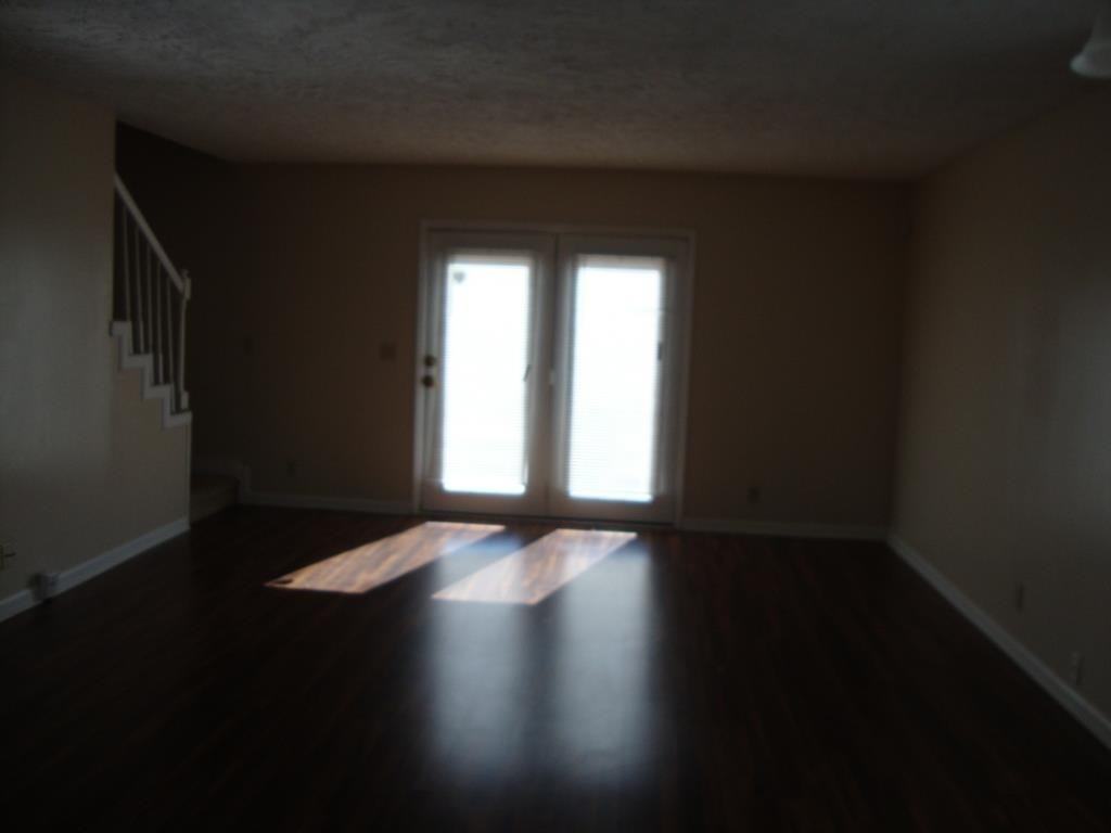 2208 Patriot Dr - Photo 5 of 12