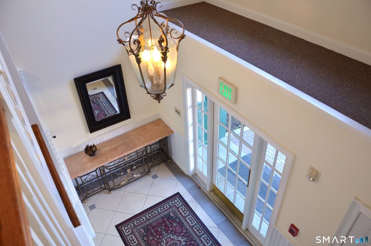 365 Westport Ave - Photo 6 of 22