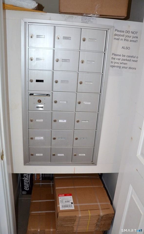 365 Westport Ave - Photo 7 of 22