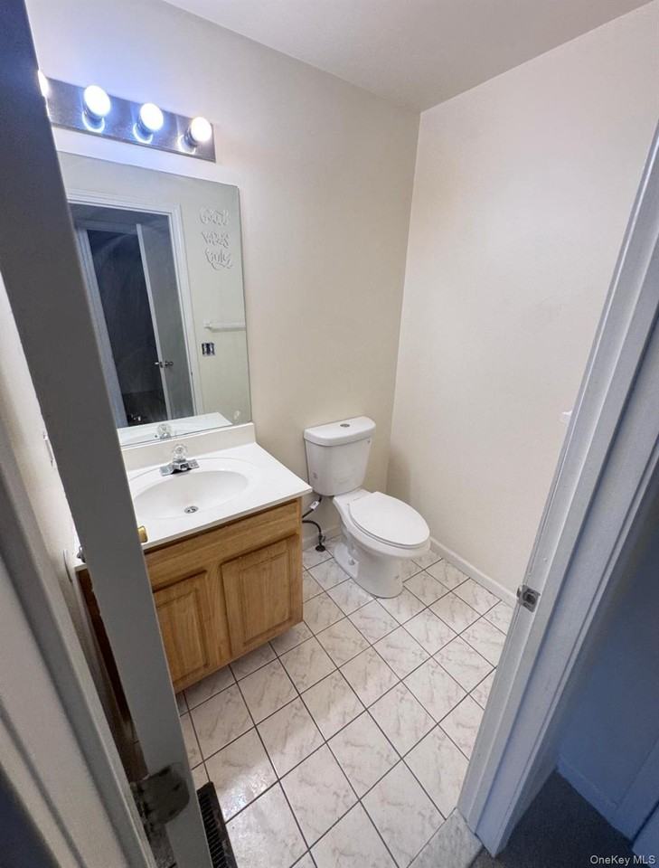 65 Jordan Ln - Photo 5 of 8