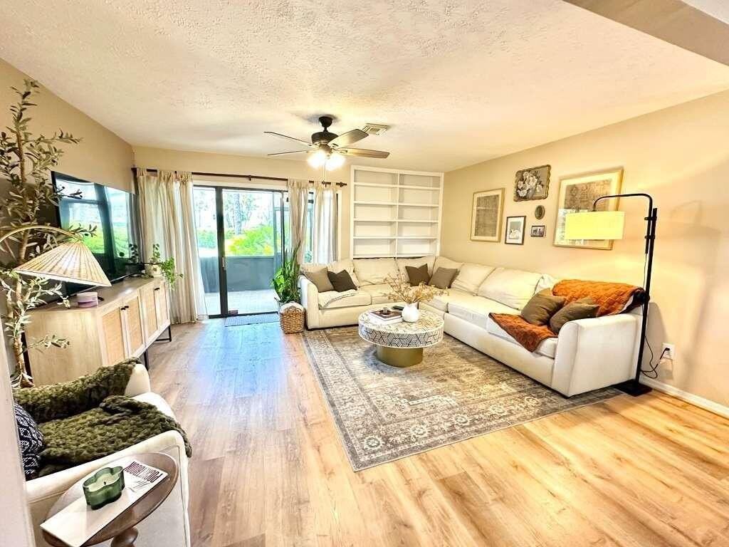 13509 S Indian River Dr #406 - Photo 5 of 15