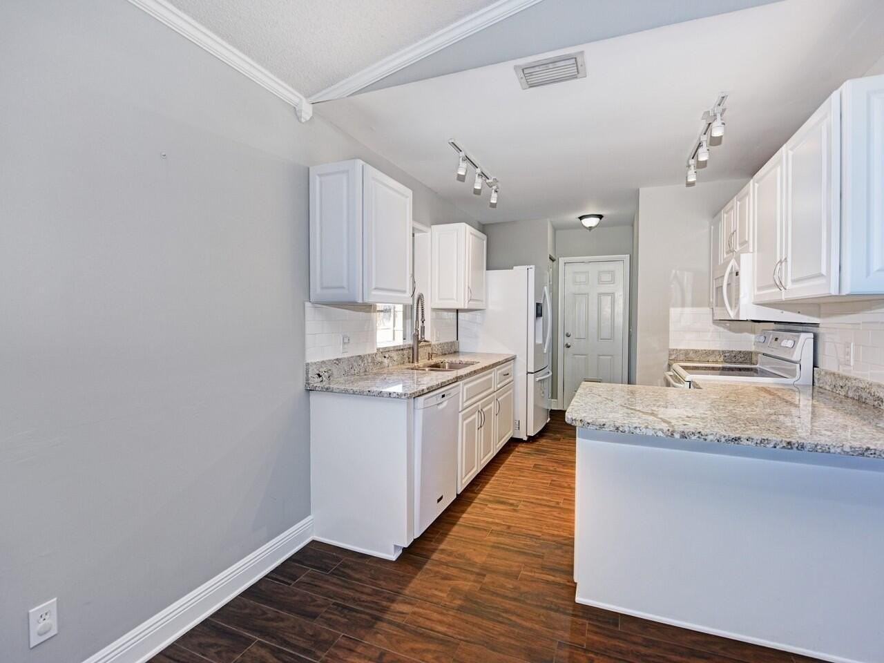 598 Ne Maranta Terrado - Photo 6 of 21