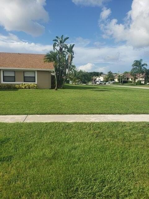 9102 Bedford Dr - Photo 5 of 22