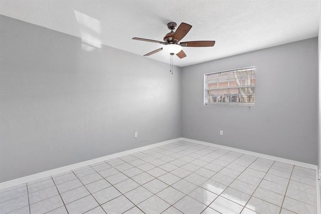 821 Tequesta St #1 - Photo 6 of 9