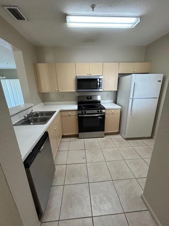 1169 Golden Lakes Blvd #1125 - Photo 3 of 3