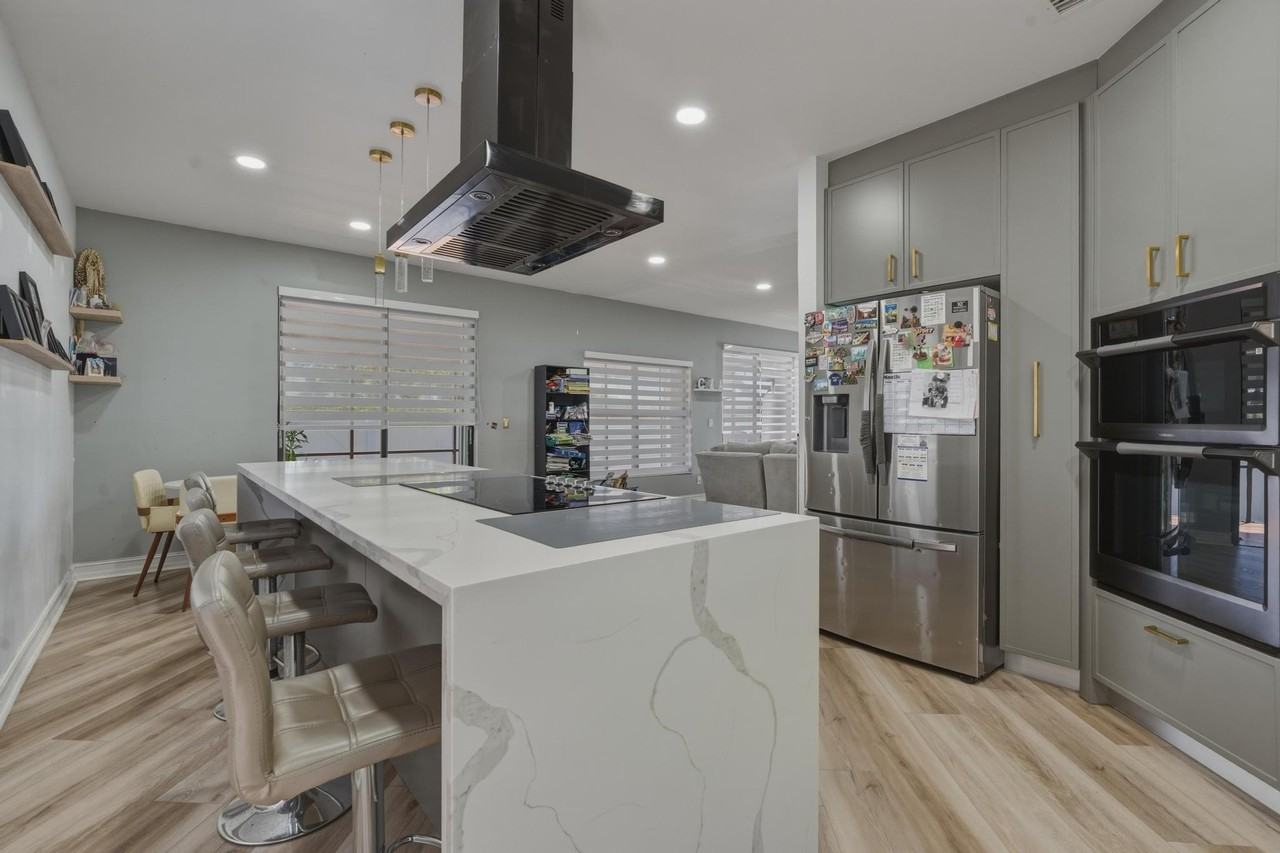 310 Nw 207th Way - Photo 2 of 31