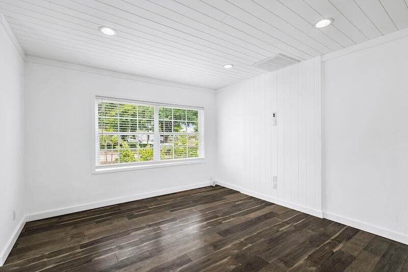 4615 Garden Ave - Photo 3 of 18
