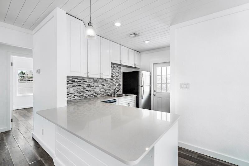 4615 Garden Ave - Photo 4 of 18