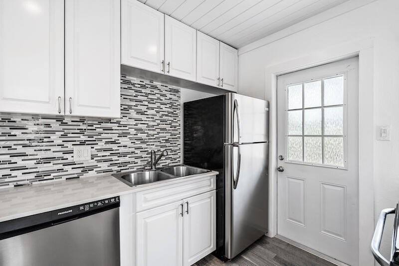 4615 Garden Ave - Photo 5 of 18