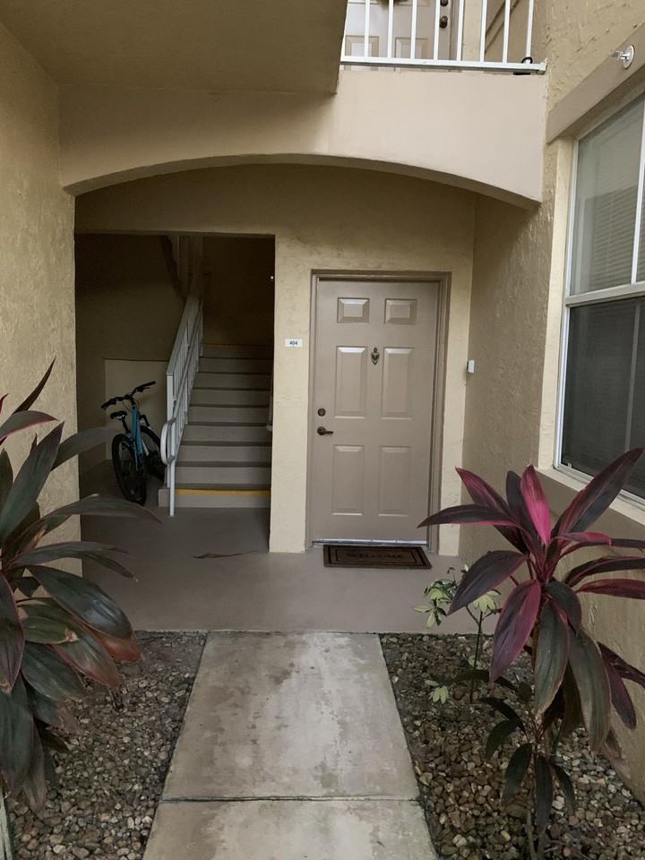 2080 Greenview Shores Blvd #404 - Photo 2 of 9